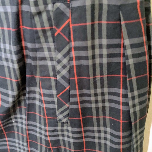 🔥🔥🔥BURBERRY🔥🔥STUNNING🔥🔥GOLF SHORTS🔥🔥🔥 - Picture 13 of 15